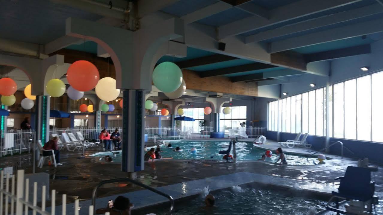 本顿港美国最佳价值套房汽车旅馆 外观 照片